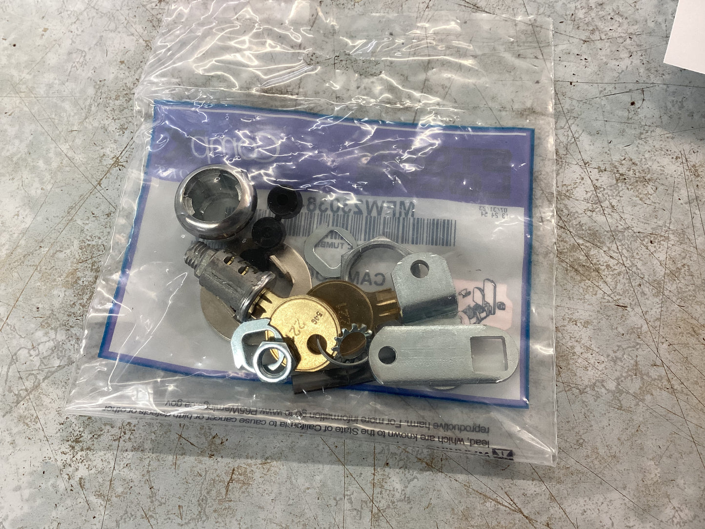 Cam Lock 3/8” 221